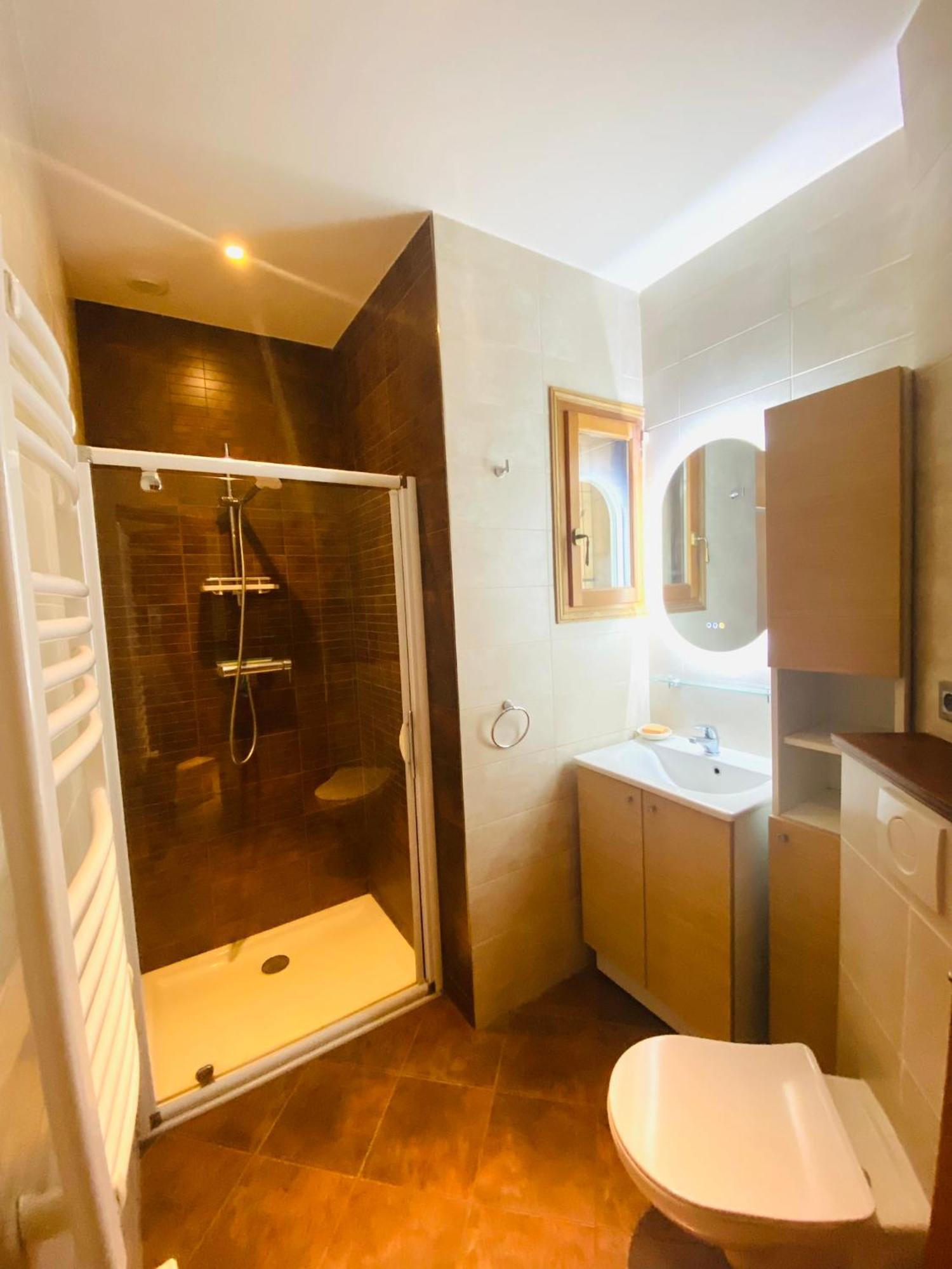 Bed and Breakfast Le Hibou Heureux Bézenac Esterno foto