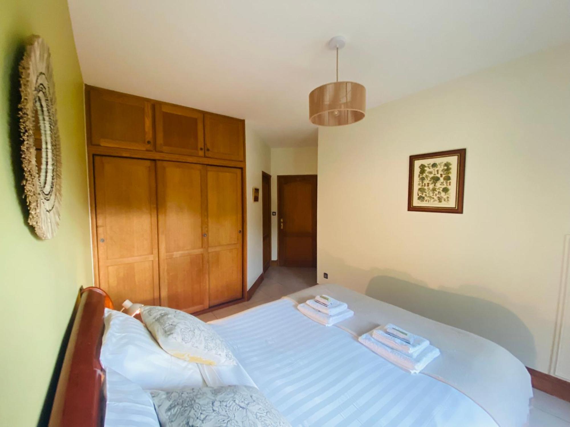 Bed and Breakfast Le Hibou Heureux Bézenac Esterno foto